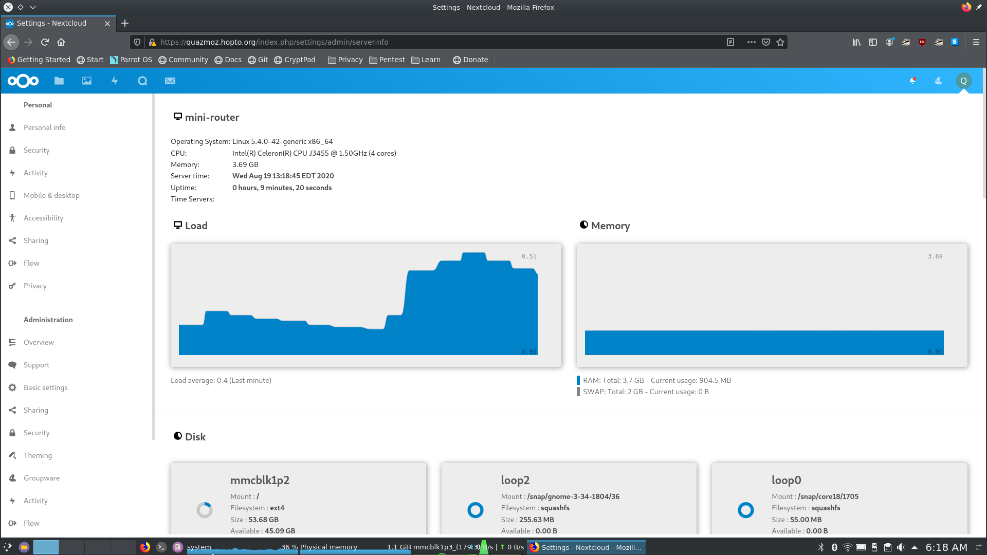 Nextcloud desktop interface showing server information and system metrics